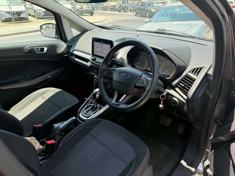 2019 Ford Escort 8,0L 2019 Cyprus
