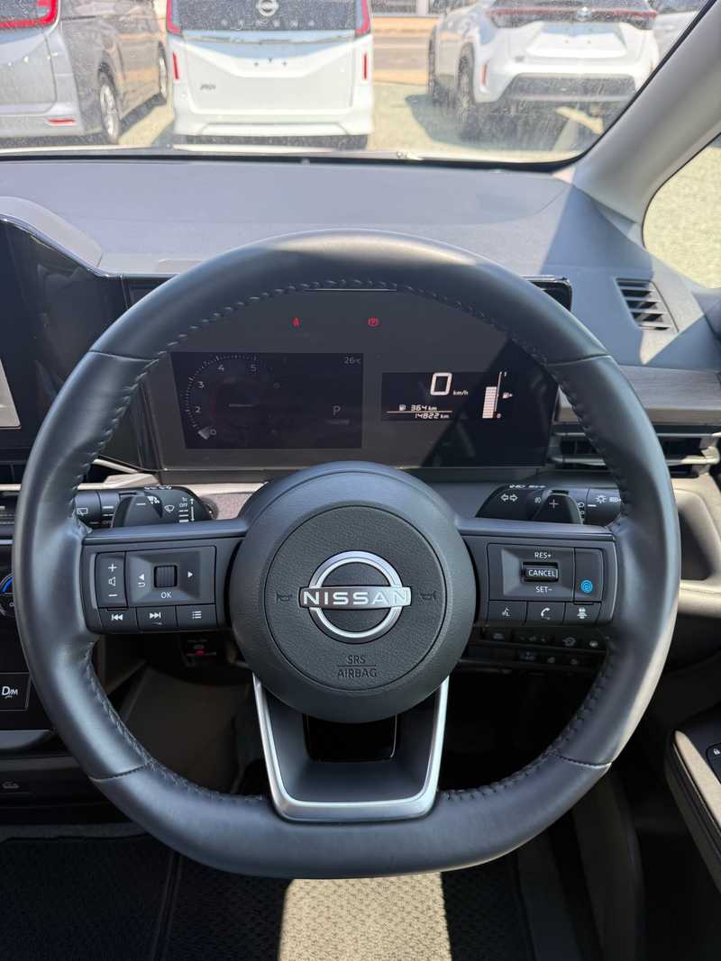2025 Nissan Serena 2,0L 2025 Cyprus