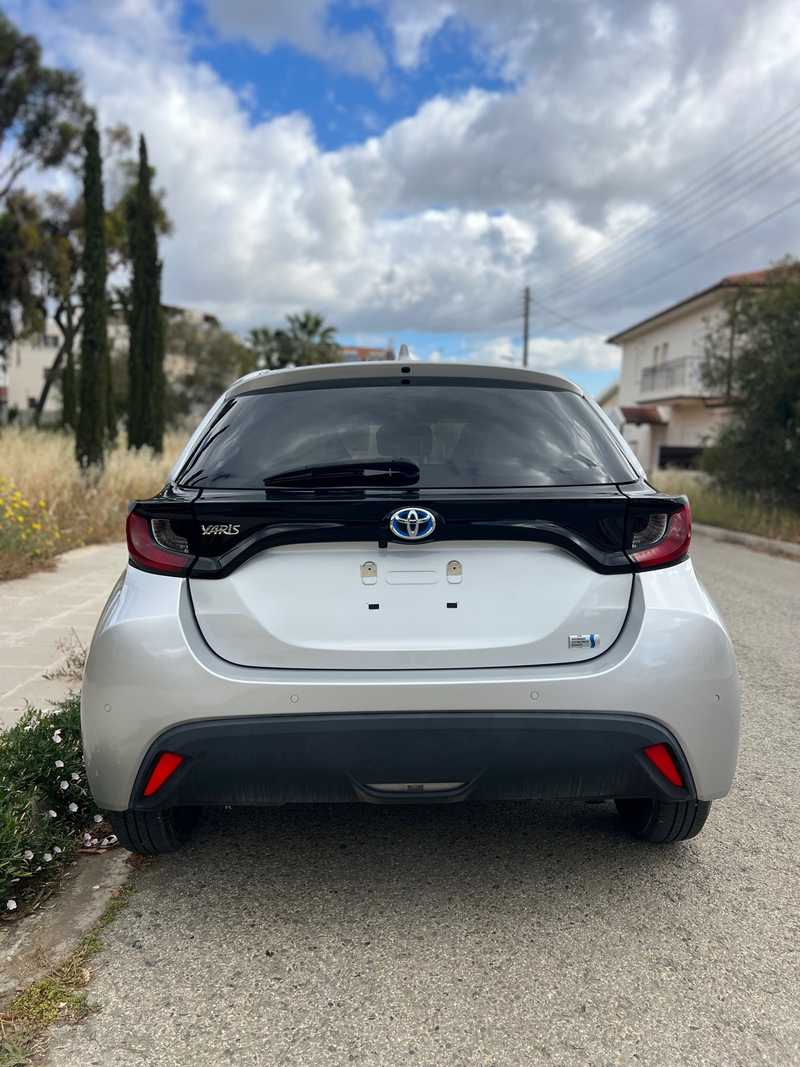 2022 Toyota Yaris 1,5L 2022 Cyprus