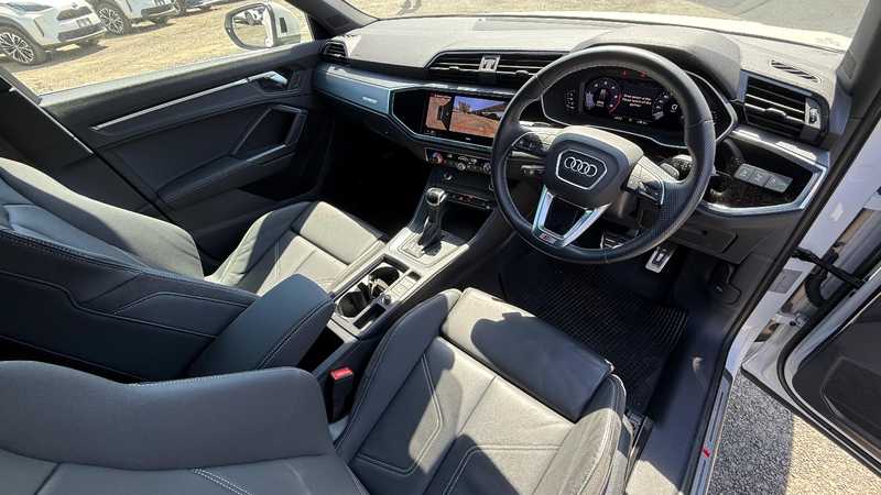 2022 Audi Q3 2,0L 2022 Cyprus