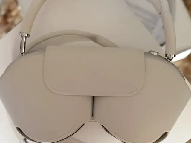 Apple airpods max usb-c starlight - brand new, never used, Επαρχία Λεμεσού — Κάτω Πολεμίδια