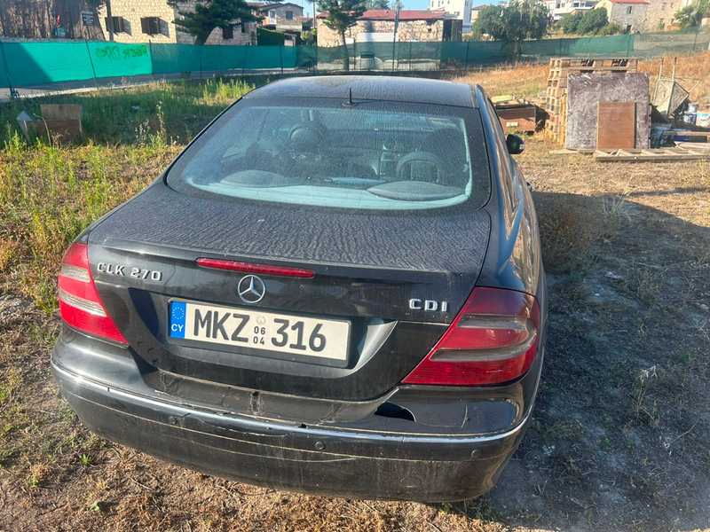 Mercedes-Benz CLK-Class 2,7L 2004