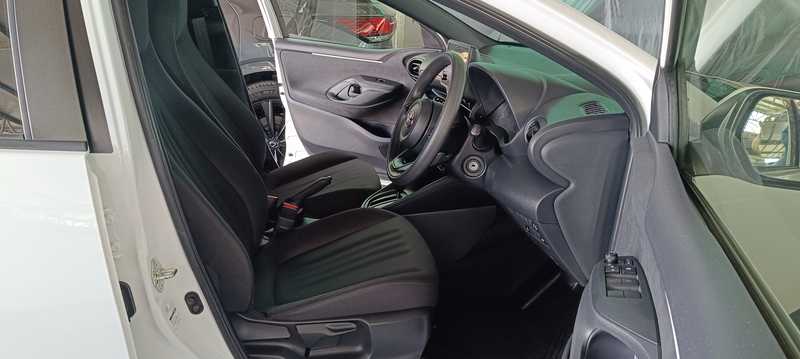 2022 Toyota Yaris 1,5L 2022 Cyprus