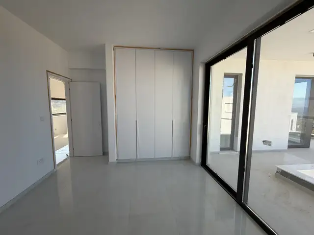 4-bedroom villa to rent, Paphos — Latsi - 14