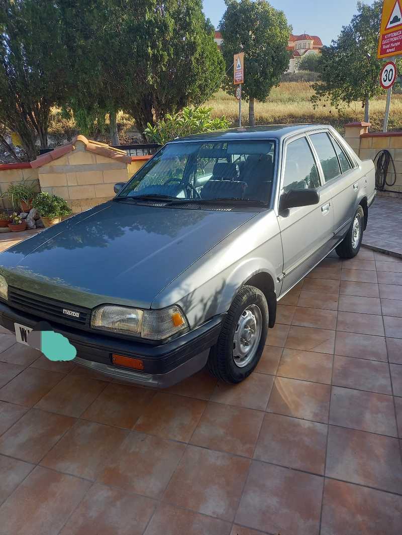 Mazda 323 1,3L 1989