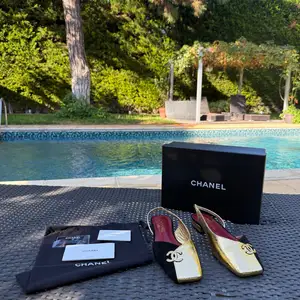 Chanel vintage metallic gold & black cc logo square-toe slingback pumps, Επαρχία Λεμεσού — Μαρίνα Λεμεσού