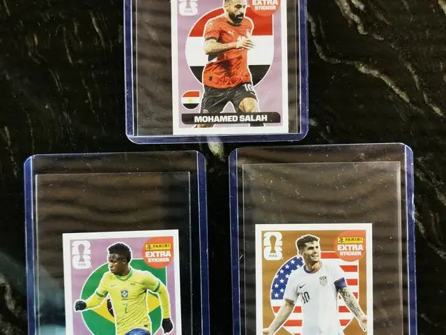 Panini fifa world cup 2026 extra sticker lot salah, vinicius jr, pulisic, Limassol — Agios Tychon
