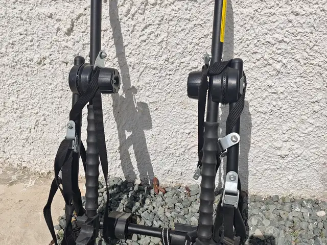 Car bike rack for 2 bicycles like new only 50, Paphos — Tala
