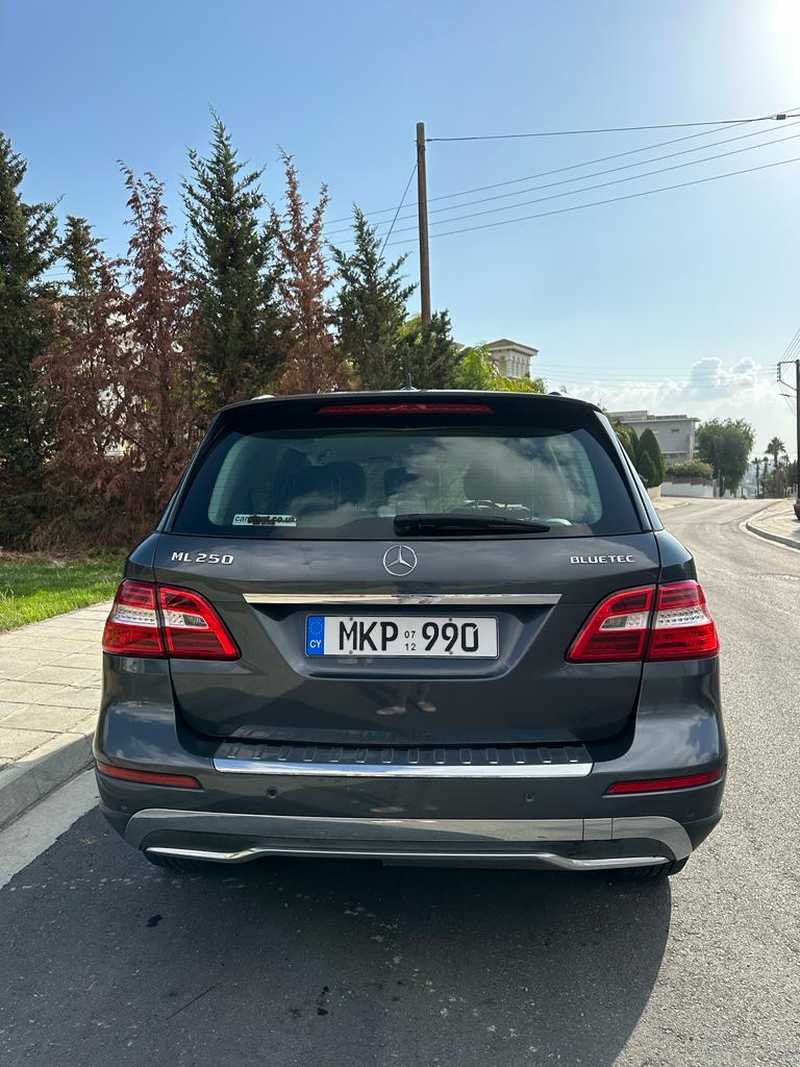 2012 Mercedes-Benz M-Class 2,5L 2012 Cyprus