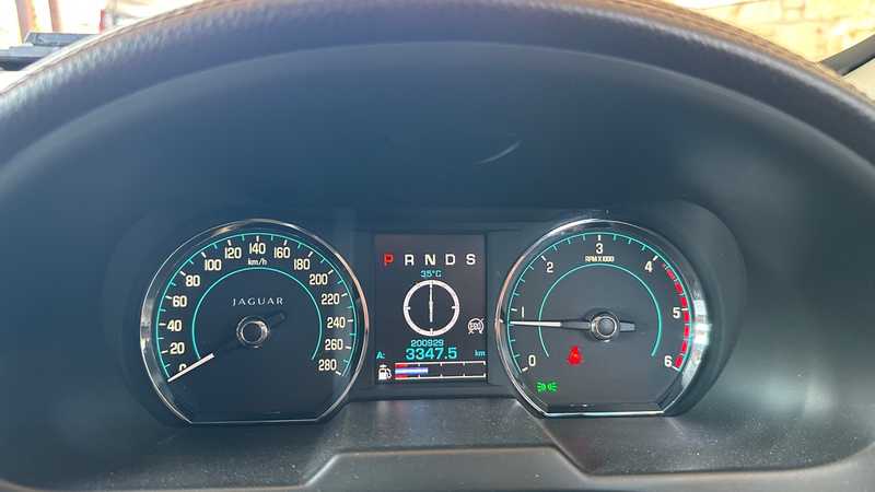 2013 Jaguar XF 2,2L 2013 Cyprus