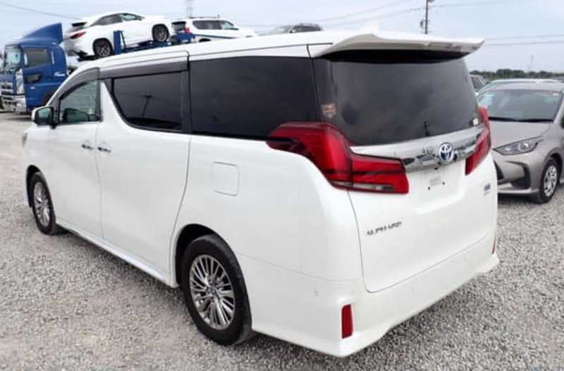 2022 Toyota Alphard 2,5L 2022 Cyprus