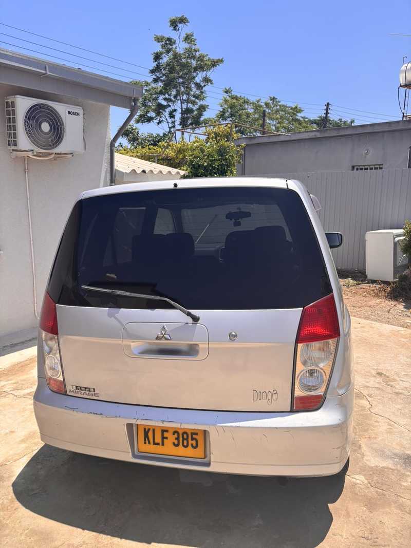 Mitsubishi Mirage 1,2L 2005