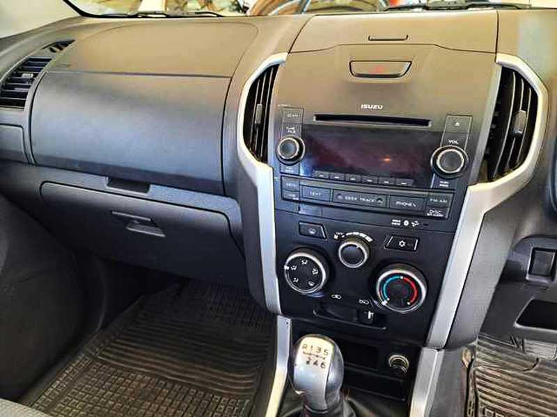 2016 Isuzu D-MAX 2,5L 2016 Cyprus