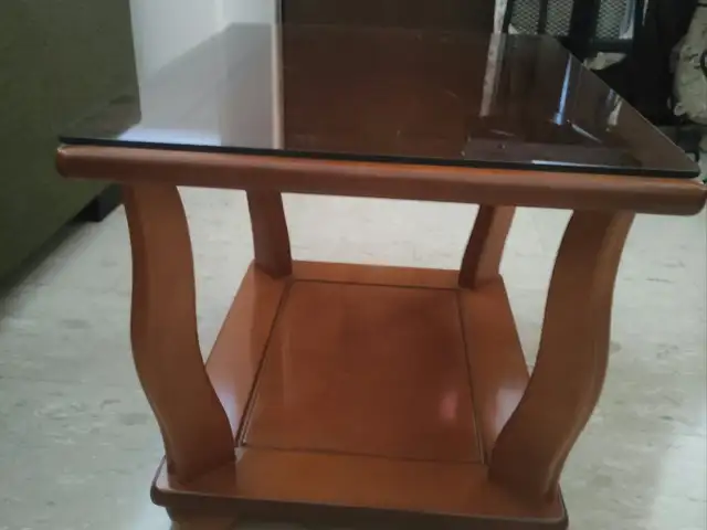 2 mahogany side tables for salebeautiful set of 2 mahogany side tables,, Limassol — Limassol - Omonia
