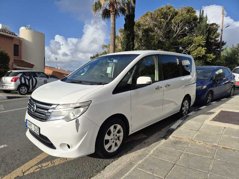 Nissan Serena 2,0L 2016
