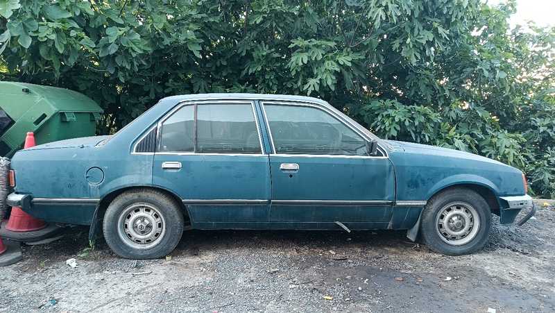 1982 Cars Classic 2,0L 1982 Cyprus
