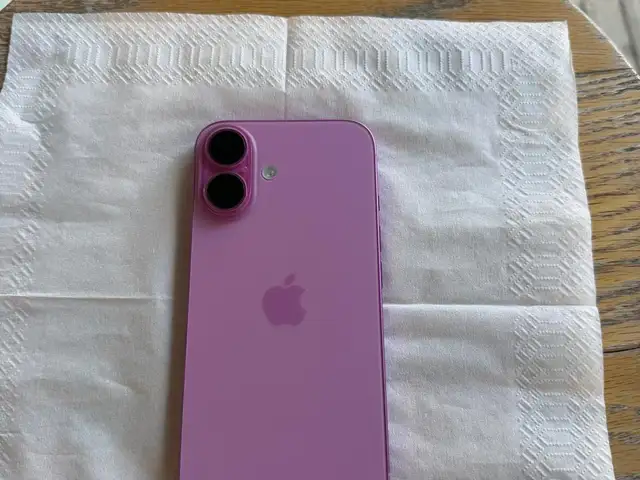 Iphone 16 full battery capacity with warranty, Nicosia — Egkomi
