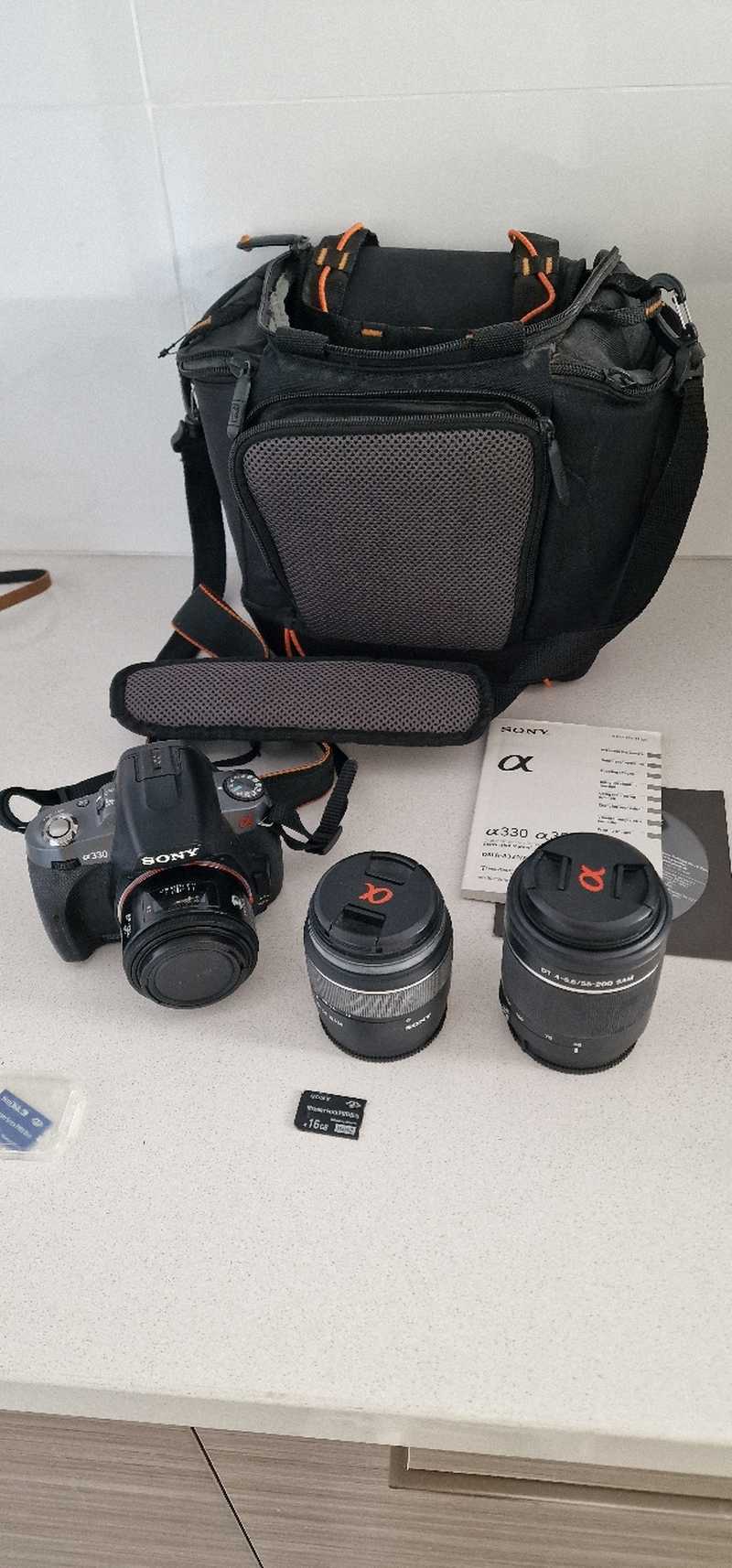 Sony alpha 330 with lenses and a carry case €120 №6037396 in