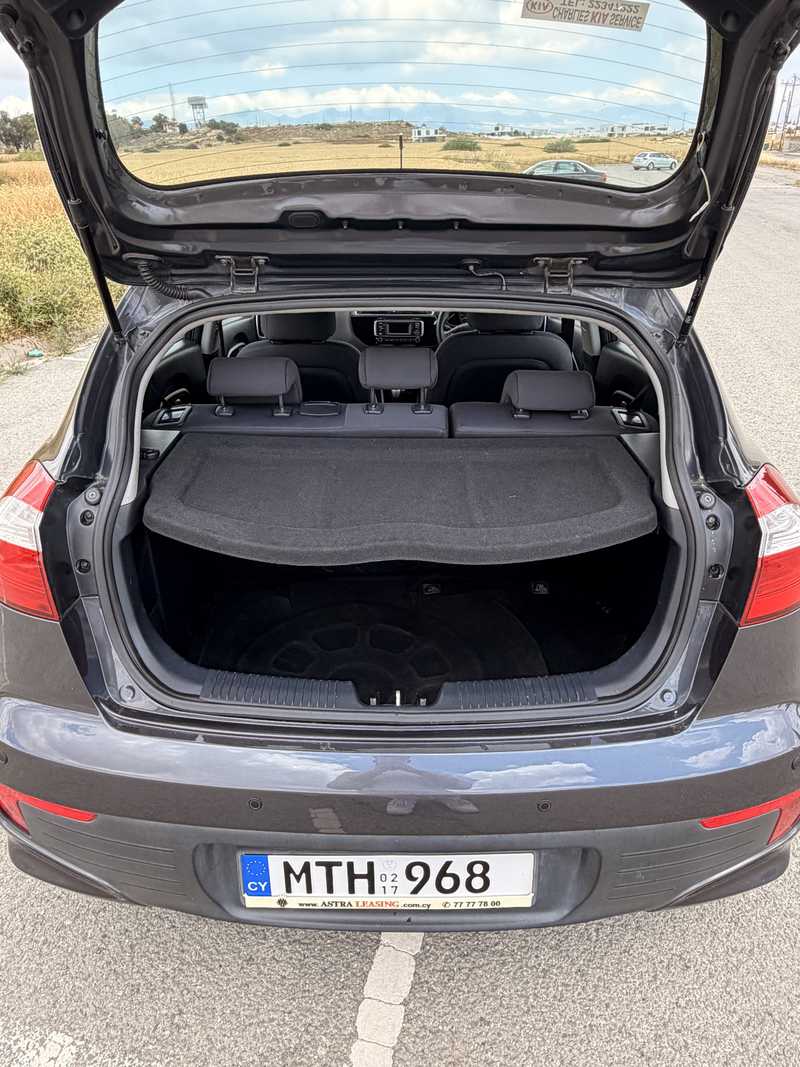 2017 KIA Rio 1,4L 2017 Cyprus