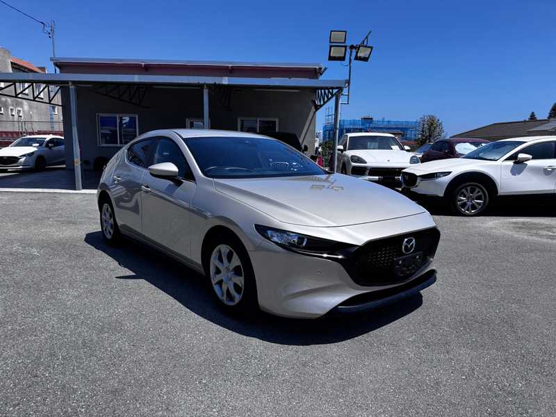 Mazda 3 1,5L 2023