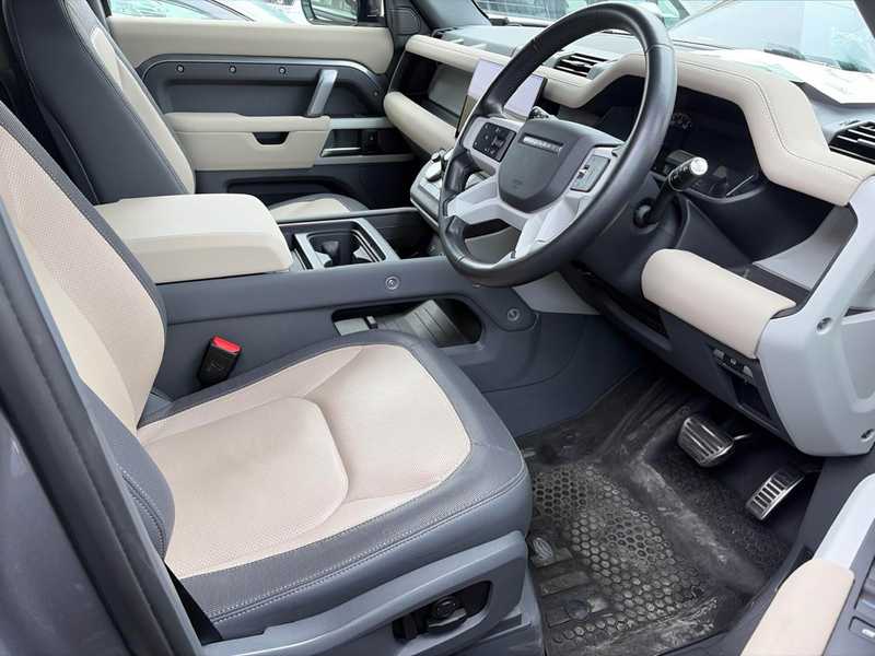 2023 Land Rover Defender 3,0L 2023 Cyprus