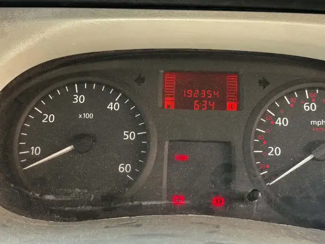 Renault Traffic 1,9L 2006, Limassol — Episkopi Lemesou - 4