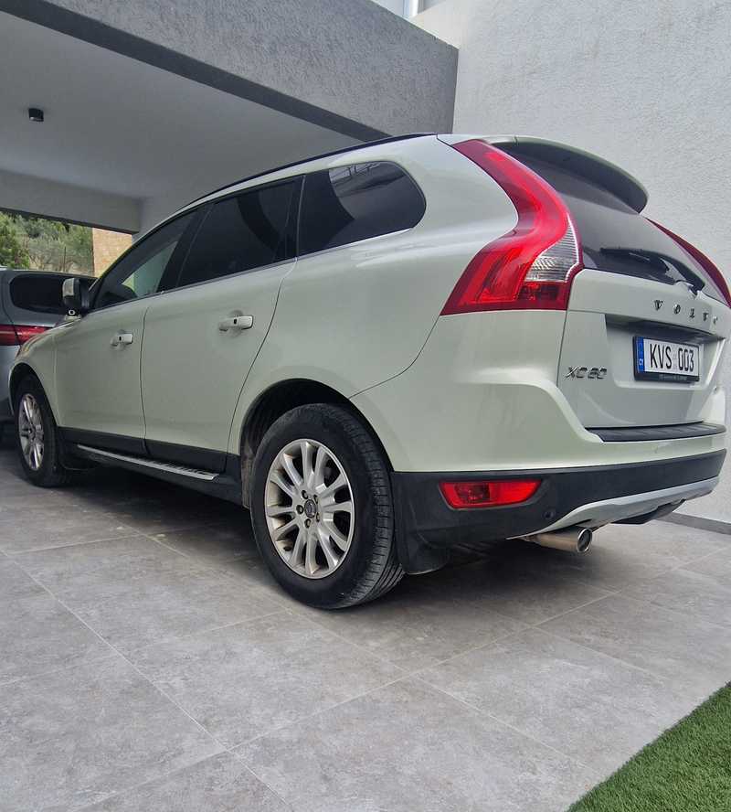 2009 Volvo XC60 2,4L 2009 Cyprus