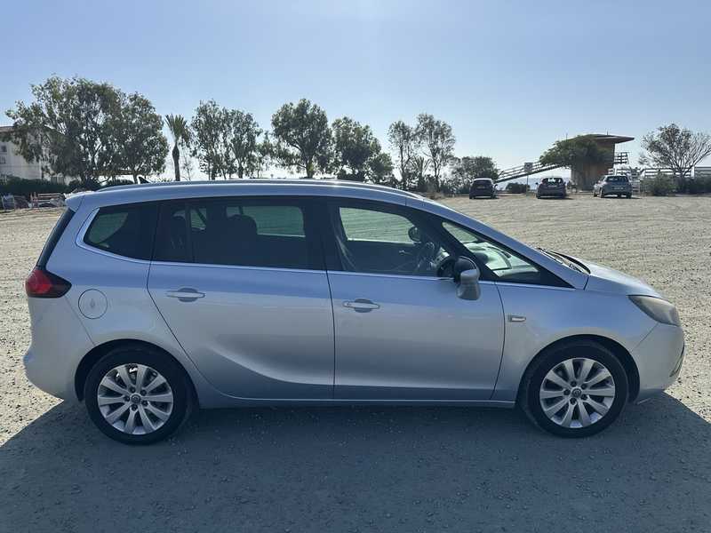 Opel, Vauxhall Zafira 1,4L 2014