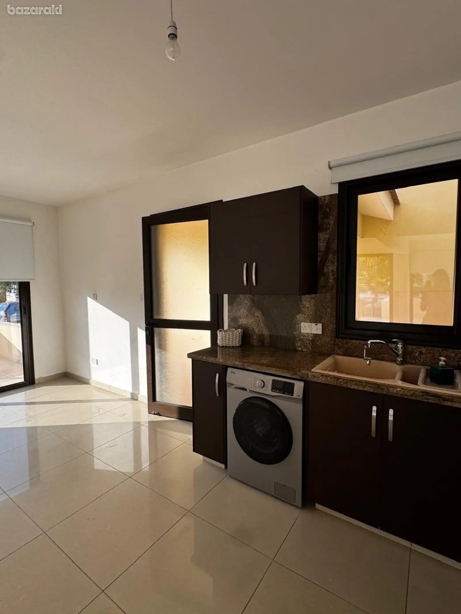 House, 3 bedrooms — 3