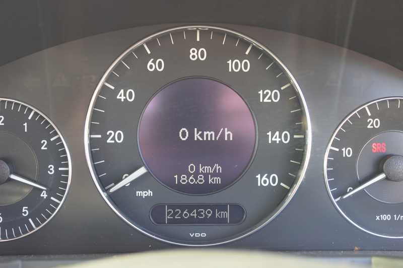2003 Mercedes-Benz E-Class 2,7L 2003 Cyprus