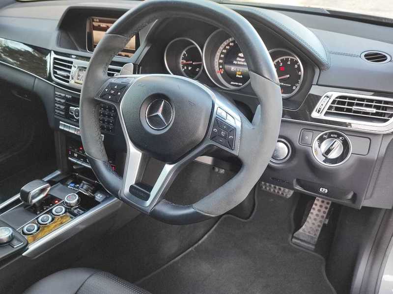 2015 Mercedes-Benz E-Class 5,5L 2015 Cyprus