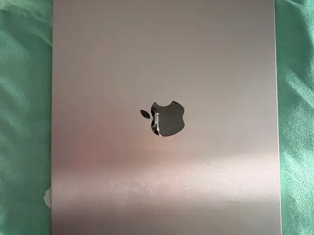 Macbook air m3, Επαρχία Λεμεσού — Λεμεσός - Άγιος Νικόλαος