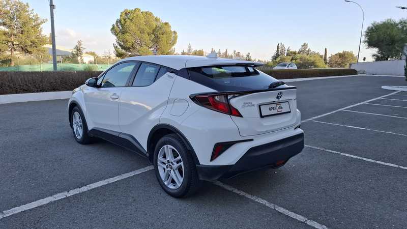 2021 Toyota C-HR 1,8L 2021 Cyprus