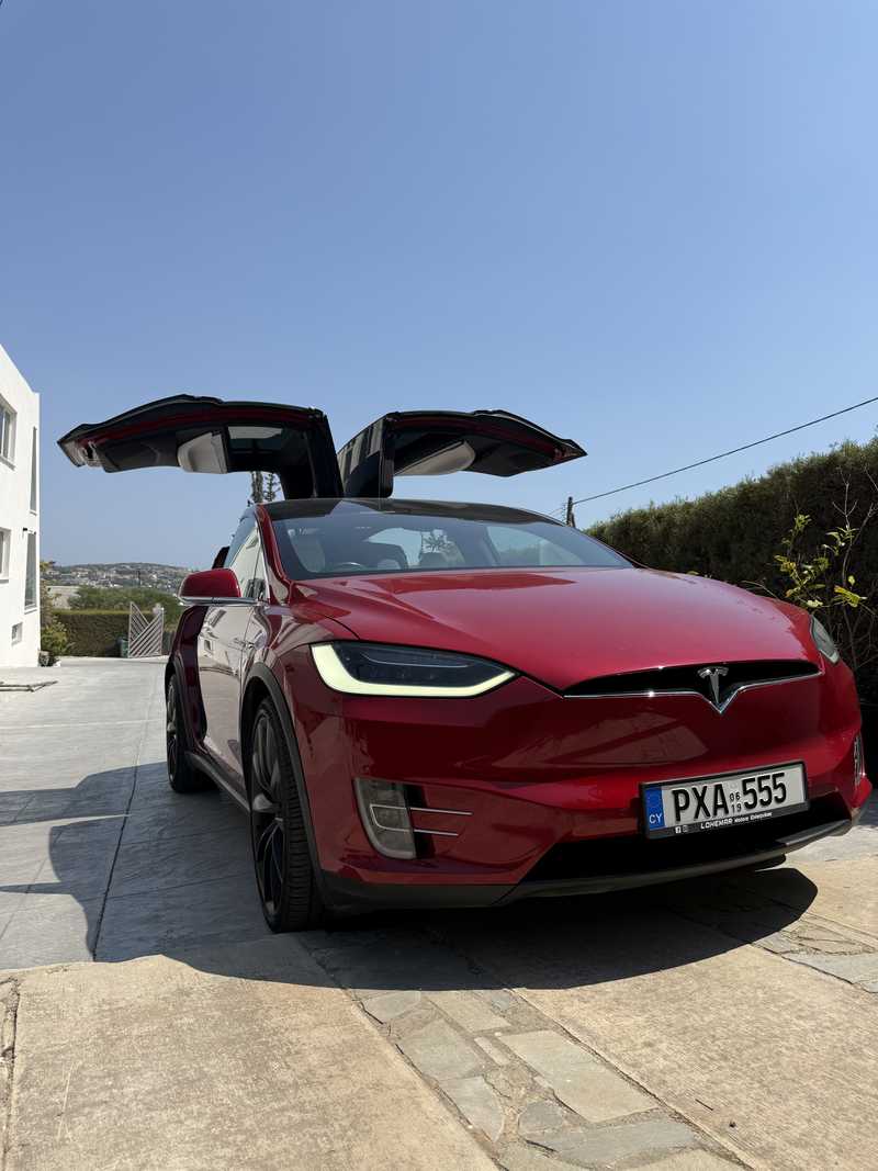 Tesla Model X Electric 2019