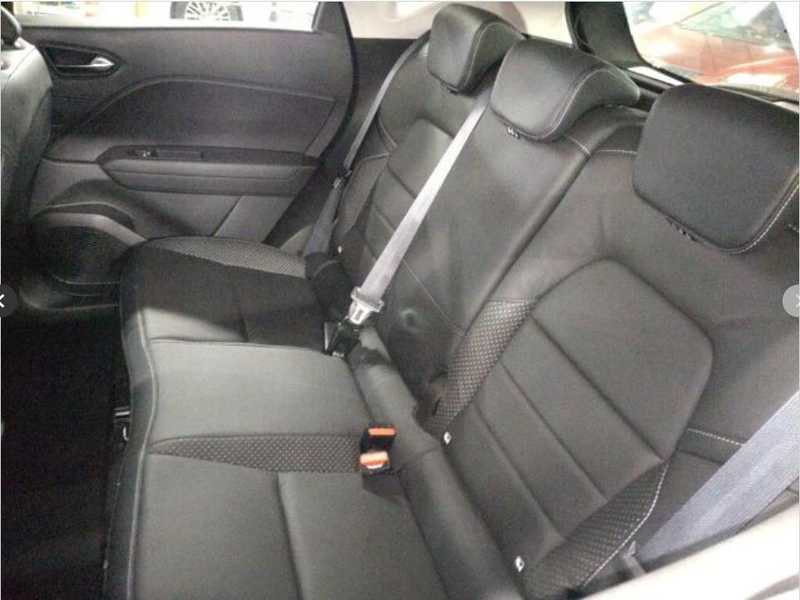 2021 Renault Captur 1,3L 2021 Cyprus