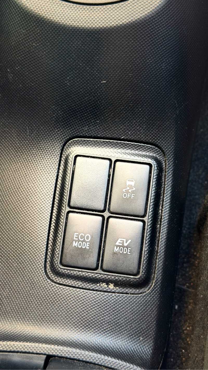 2015 Toyota Aqua 1,5L 2015 Cyprus