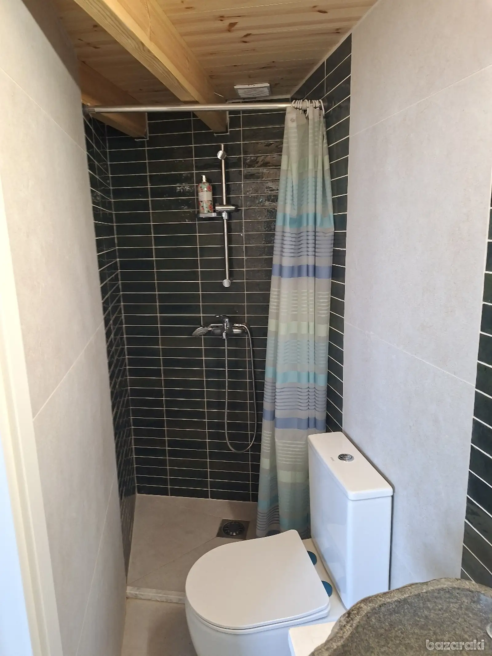 House, 1 bedroom — 6