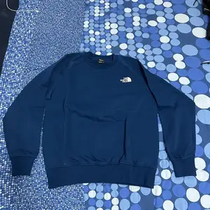 Blue sweatshirt από την μάρκα the north face, Επαρχία Λεμεσού — Λεμεσός - Άγιος Σπυρίδων