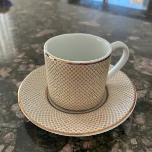 A set of 6 porcelain coffee cups, Επαρχία Λεμεσού — Άγιος Αθανάσιος