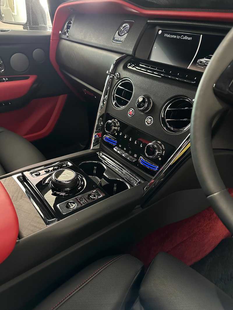 2023 Rolls Royce Cullinan 6,8L 2023 Cyprus