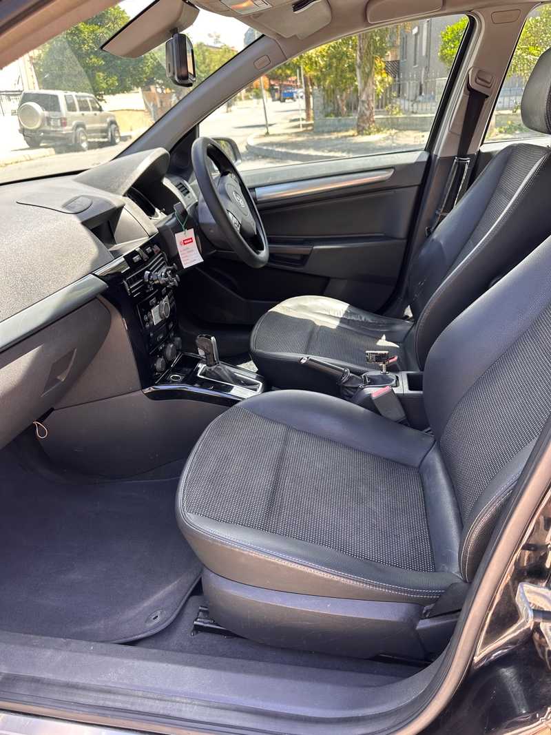 2007 Opel, Vauxhall Astra 1,8L 2007 Cyprus