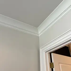 Decorative cornices around window openings in paphos, Επαρχία Πάφου — Πάφος - Κάτω Πάφος