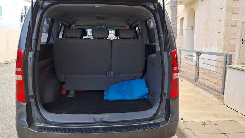 2012 Hyundai i800 2,5L 2012 Cyprus