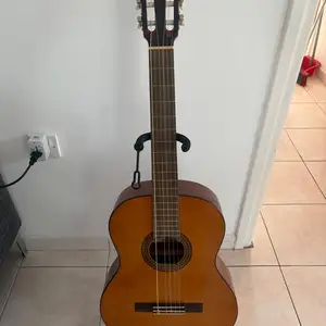 Admira paloma classical guitar + gig bag, stand and tuner, Paphos — Anarita