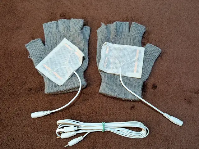 Usb-powered heated gloves, Limassol — Limassol - Neapolis