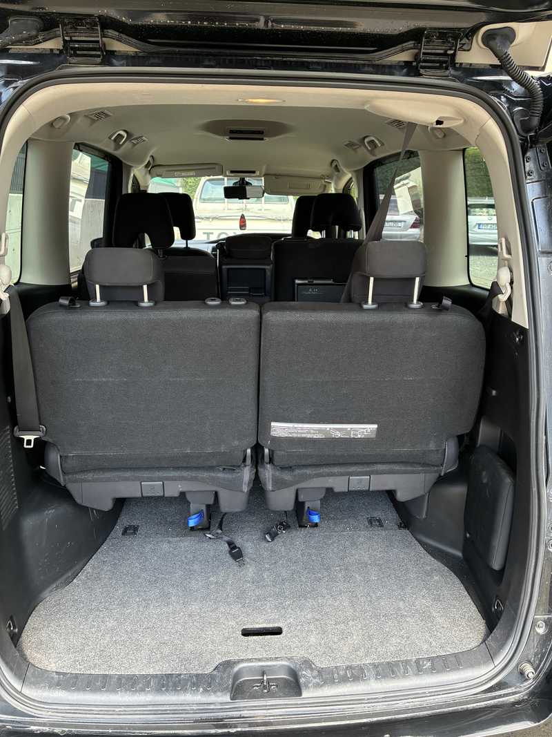 2022 Nissan Serena 2,0L 2022 Cyprus