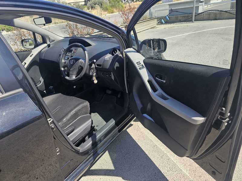 2011 Toyota Yaris 1,3L 2011 Cyprus