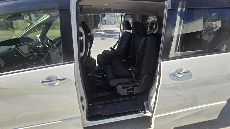 2020 Nissan Serena 2,0L 2020 Cyprus