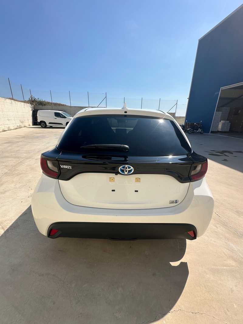 2022 Toyota Yaris 1,5L 2022 Cyprus