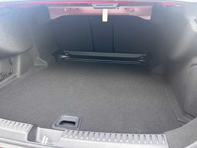 2025 Mercedes-Benz E-Class 2,0L 2025 Cyprus